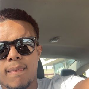 Meet your Posher, Deldrick